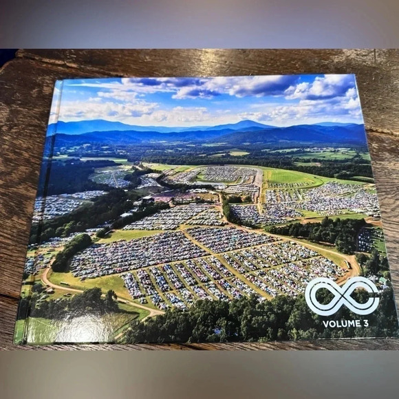 New Unopened Lockn' Music Festival Book - Volume 3 2017/2018 - Picture 1 of 6